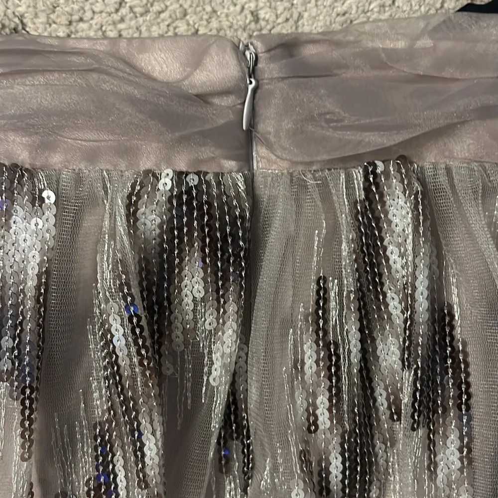 Antonio Melani Skirt Fully Lined Silver Bronze Platinum Size 10 Holiday - Picture 4 of 6